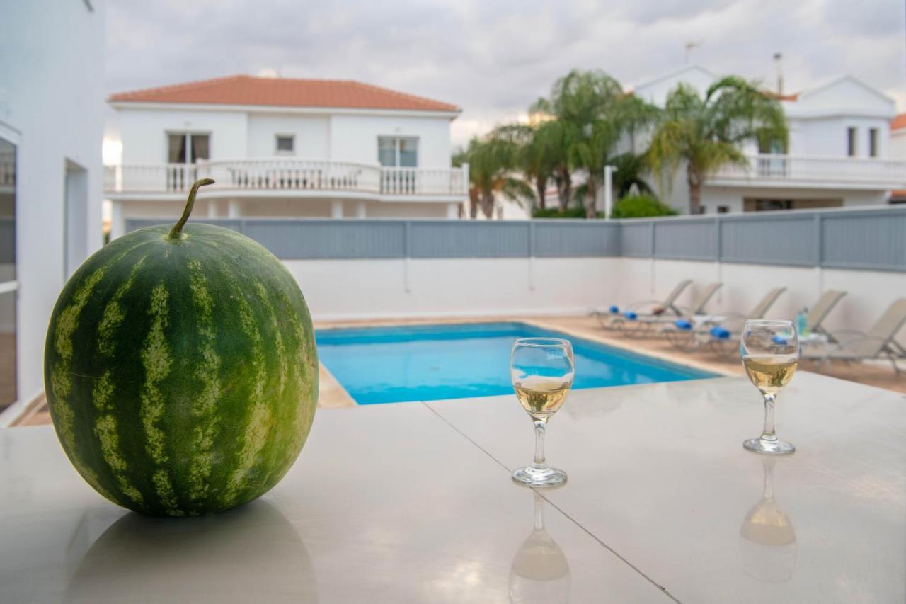 Villa Ruby Nissi Beach 圣纳帕 外观 照片